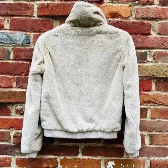 NWT Say What? Beige Faux-Fur Plush Bomber Zip Jacket Size XS - Picture 6 of 13